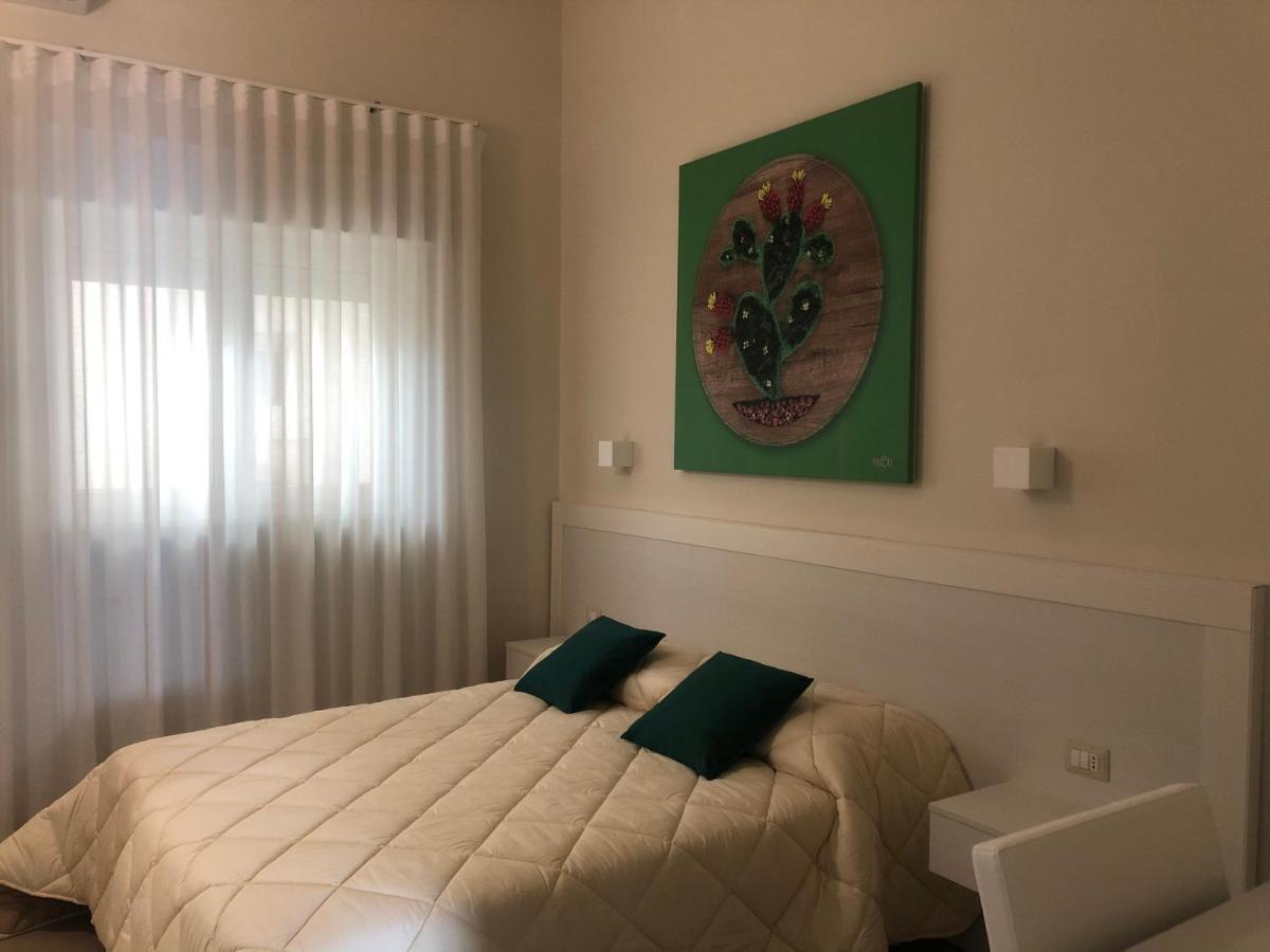 Paleat-Manduria Bed & Breakfast Bagian luar foto