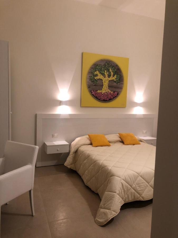 Paleat-Manduria Bed & Breakfast Bagian luar foto