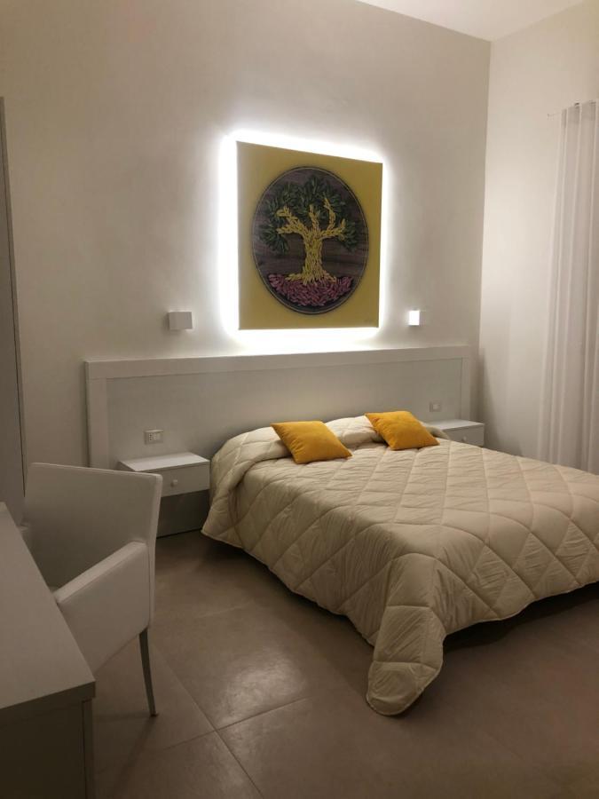 Paleat-Manduria Bed & Breakfast Bagian luar foto